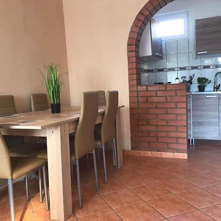 Appartement Tahiti Apartman à Hajdúszoboszló Extérieur photo