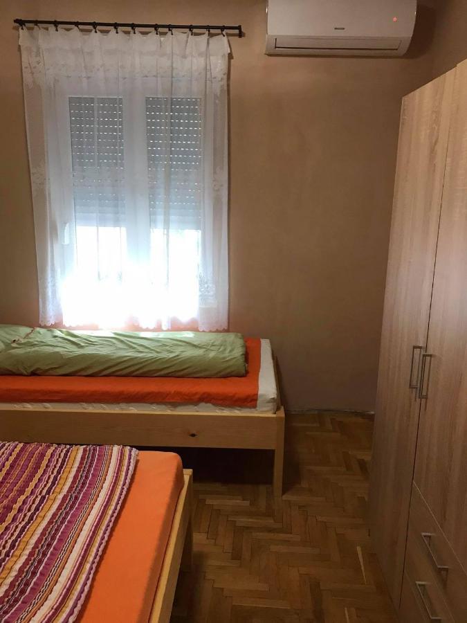 Appartement Tahiti Apartman à Hajdúszoboszló Extérieur photo