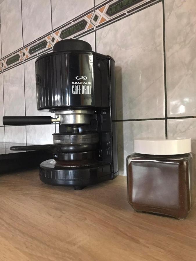 Appartement Tahiti Apartman à Hajdúszoboszló Extérieur photo
